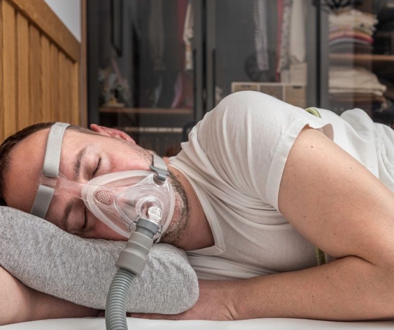 CPAP Machine Impact on Dry Eyes Upon Waking: Key Insights