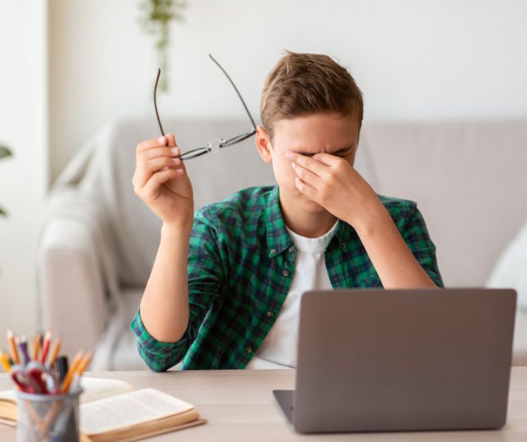 Key Signs from a Behavioural Optometrist You Shouldn’t Ignore
