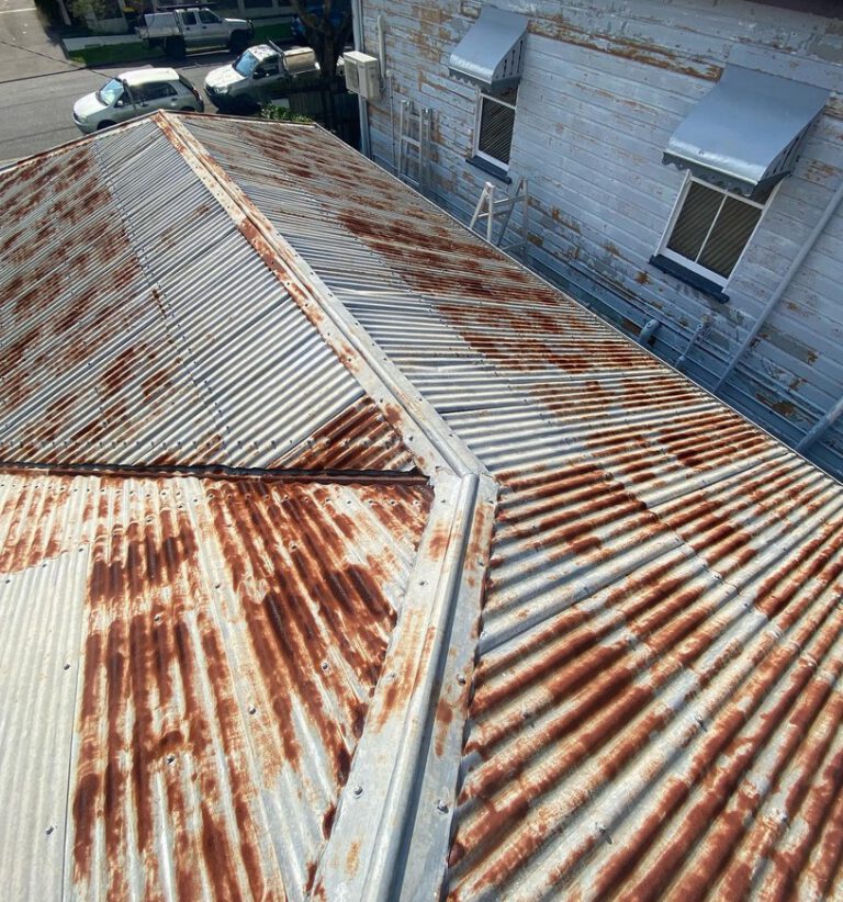 Painting a Metal Roof: Insights from a Brisbane Painter