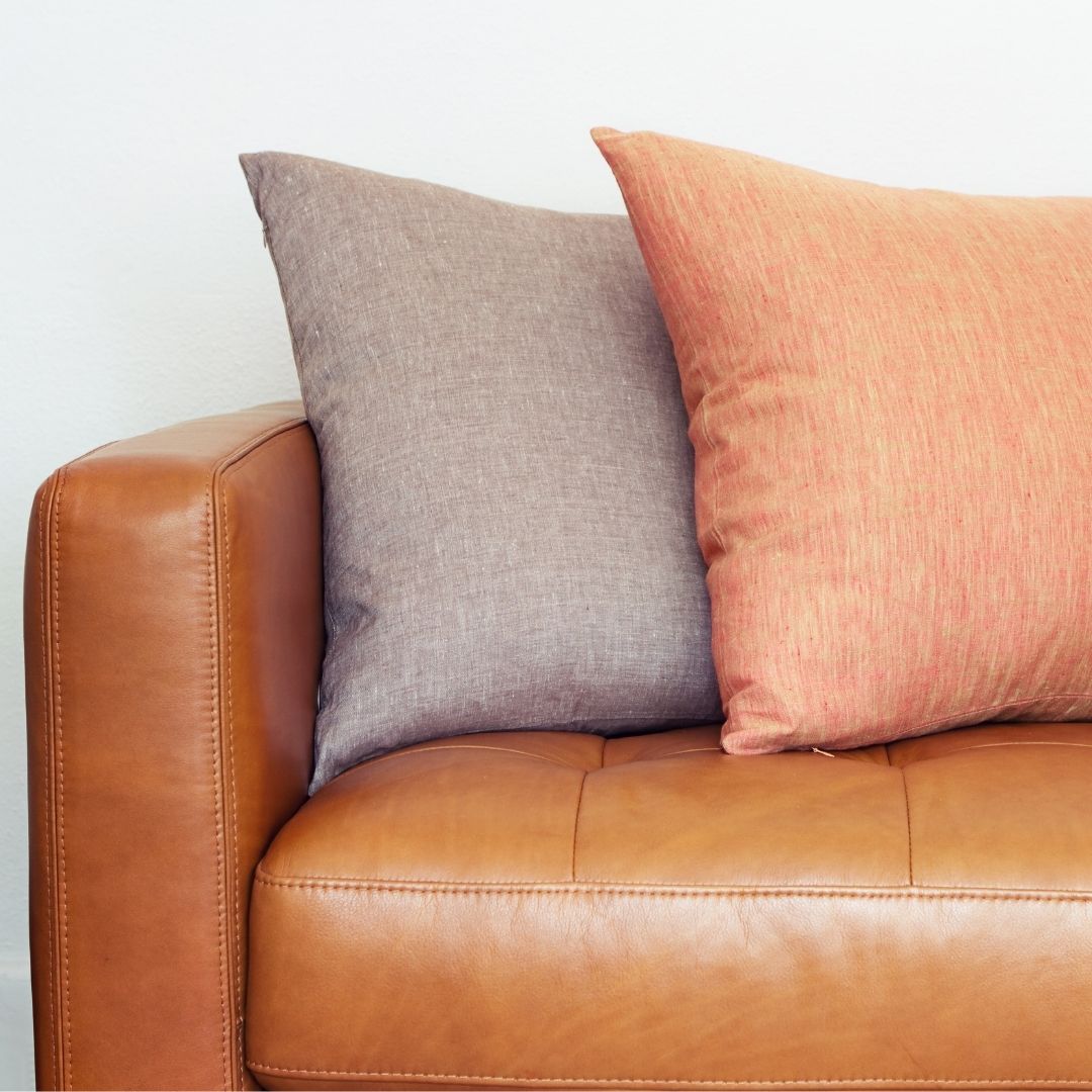 Leather couch cleaning in Sydney